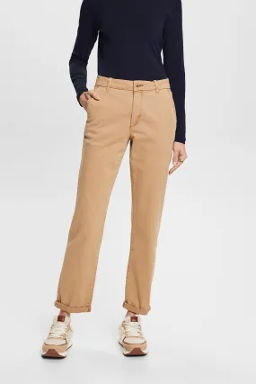 Pantaloni chino a vita media dal taglio dritto