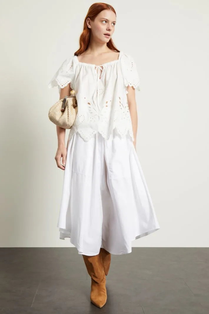 Top in cotone sangallo